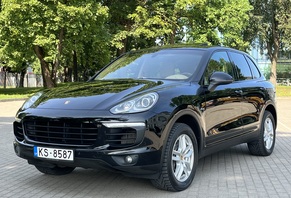 Porsche Cayenne 2017s