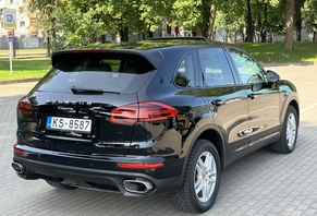 Porsche Cayenne 2017s
