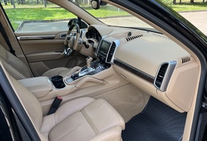 Porsche Cayenne 2017s