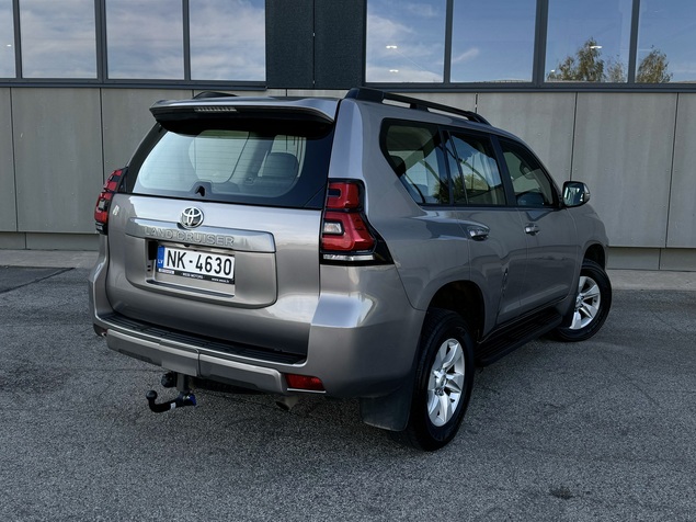 Toyota Land Cruiser 2022 