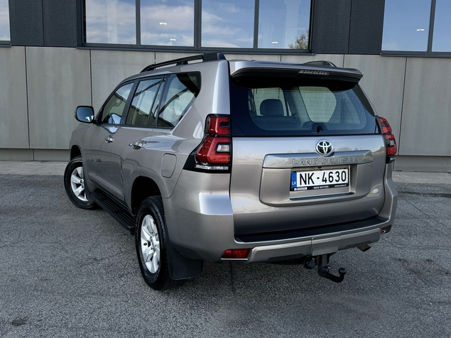 Toyota Land Cruiser 2022 