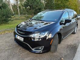 Chrysler Pacifica 2017s