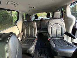 Chrysler Pacifica 2017s