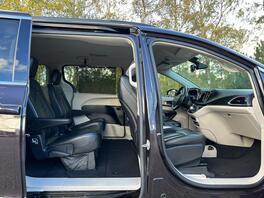 Chrysler Pacifica 2017s