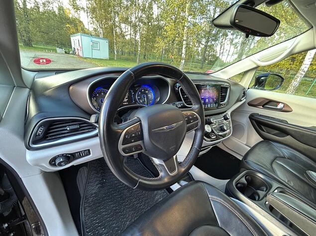 Chrysler Pacifica 2017 