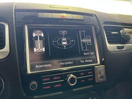 Volkswagen Touareg 2011s