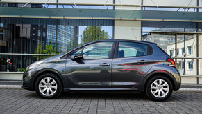 Peugeot 208 2016s