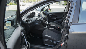 Peugeot 208 2016s