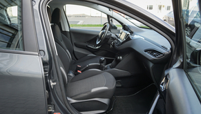 Peugeot 208 2016s