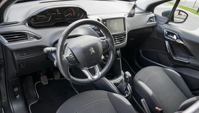 Peugeot 208 2016s