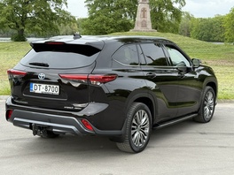 Toyota Highlander 2021s
