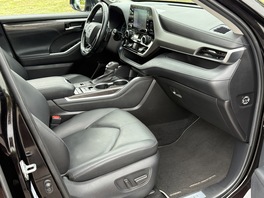 Toyota Highlander 2021s