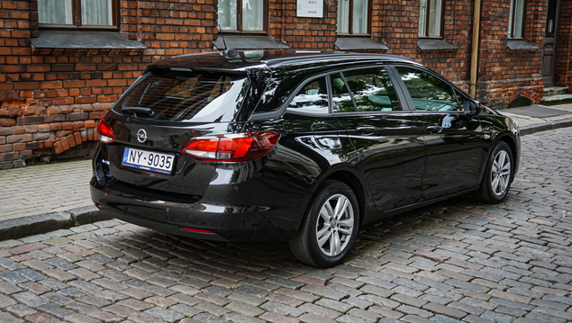 Opel Astra 2021 