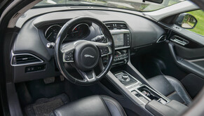 Jaguar F Pace 2018s