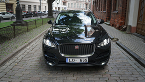 Jaguar F Pace 2018s