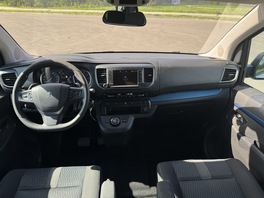Peugeot Traveller 2017s