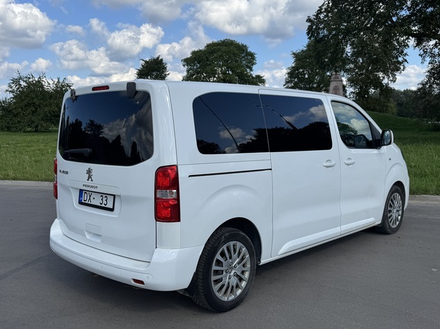 Peugeot Traveller 2017 