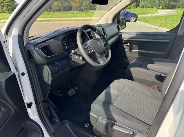 Peugeot Traveller 2017 