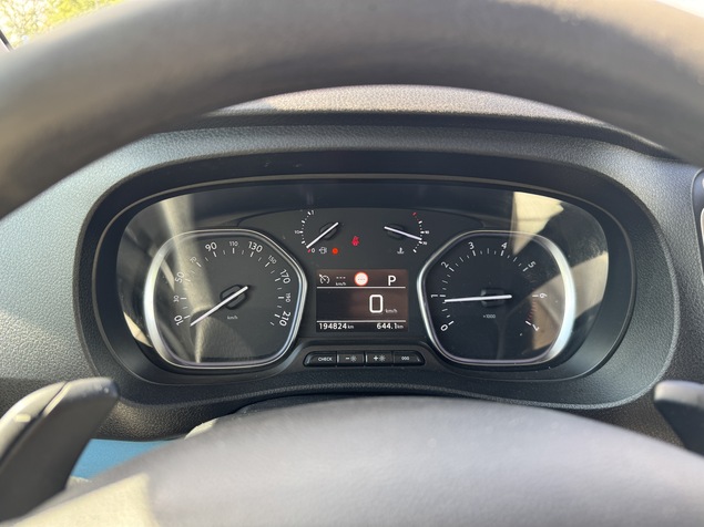Peugeot Traveller 2017 