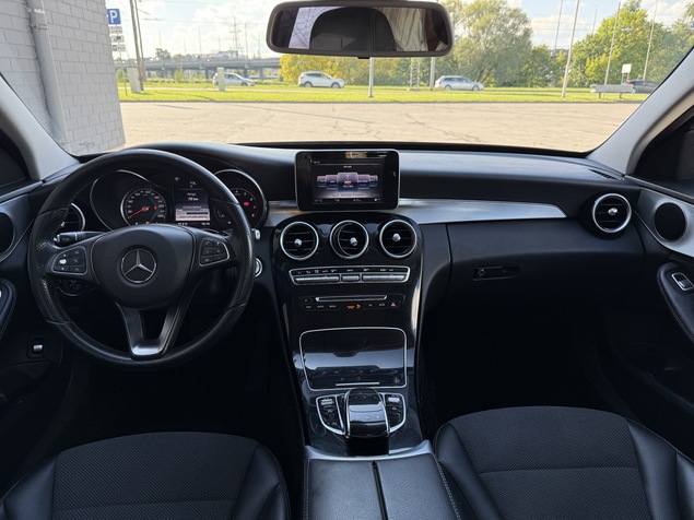 Mercedes-Benz C 180 2015 