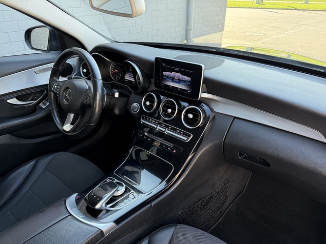 Mercedes-Benz C 180 2015 