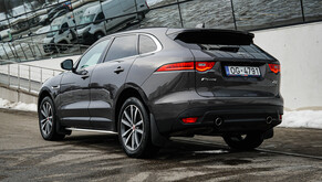 Jaguar F Pace 2017s