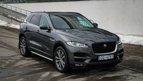 Jaguar F Pace 2017s