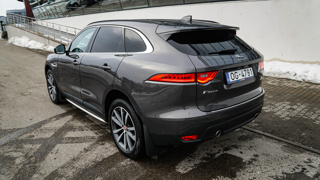 Jaguar F Pace 2017 