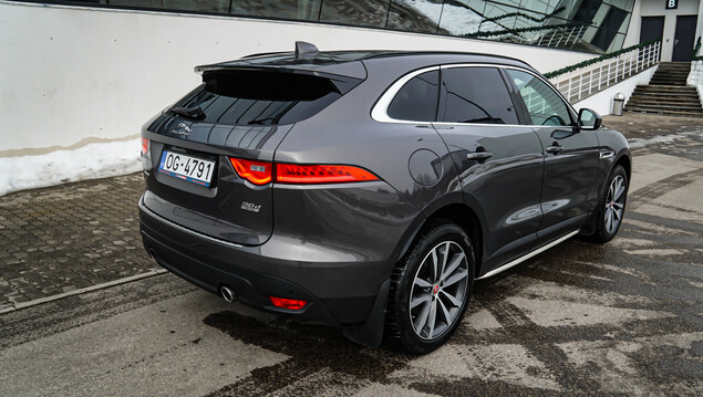 Jaguar F Pace 2017 