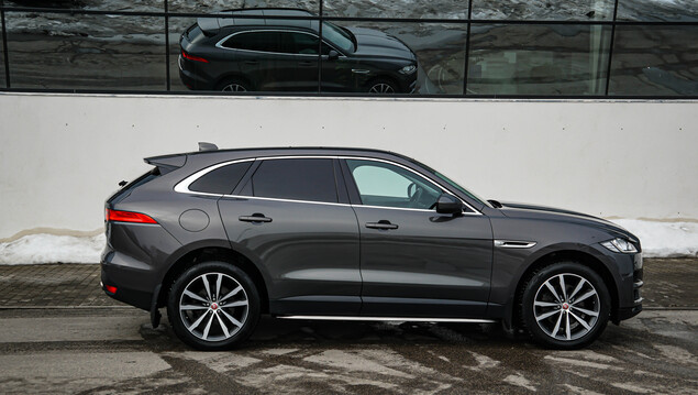 Jaguar F Pace 2017 