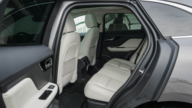 Jaguar F Pace 2017 