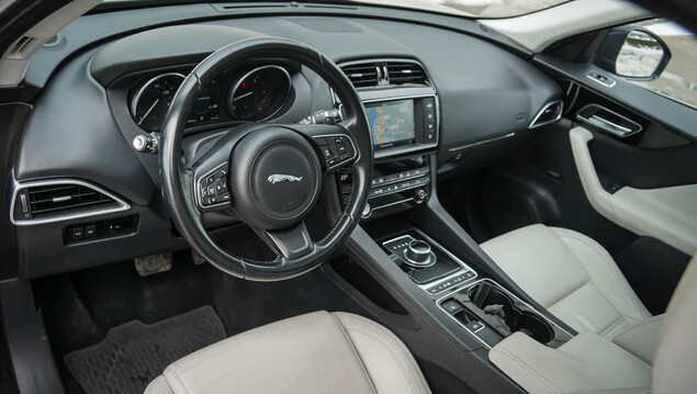 Jaguar F Pace 2017 