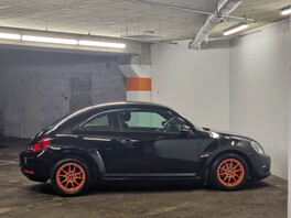 Volkswagen Beetle 2014s