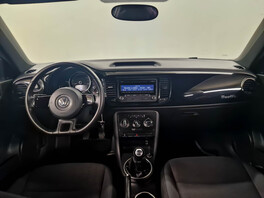 Volkswagen Beetle 2014s