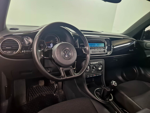 Volkswagen Beetle 2014 