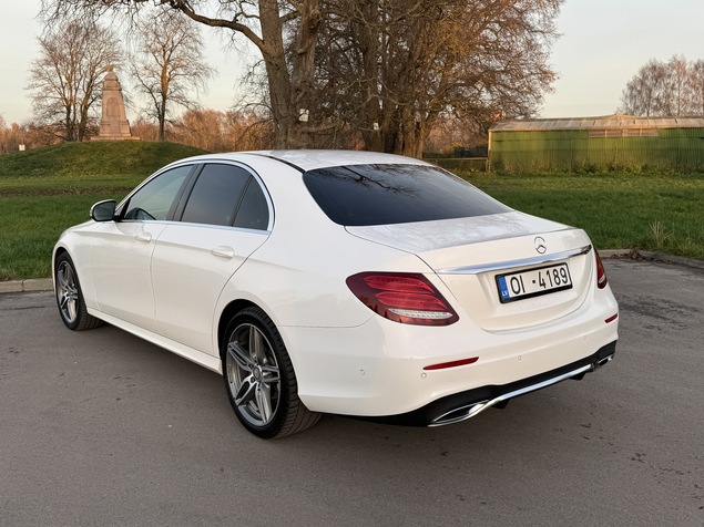 Mercedes-Benz 220 2016 