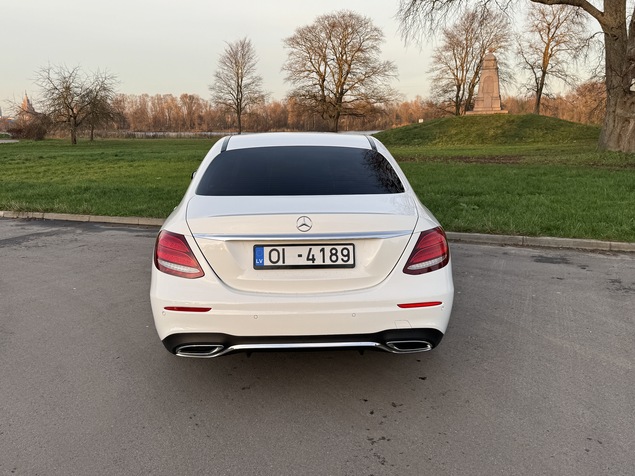 Mercedes-Benz 220 2016 