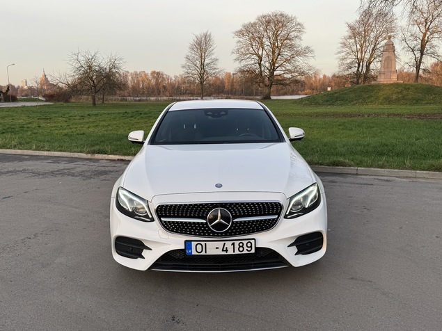 Mercedes-Benz 220 2016 