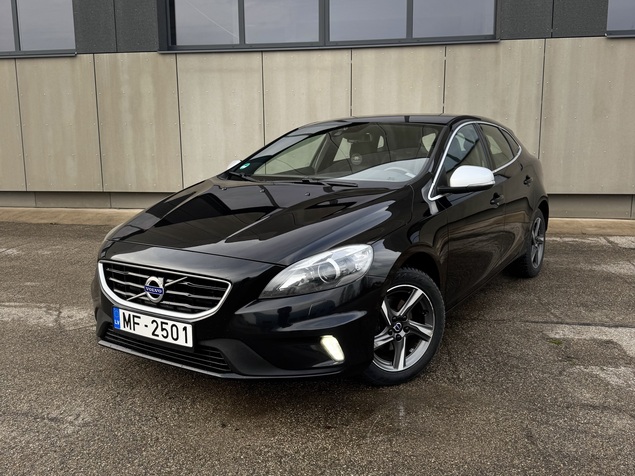 Volvo V40 2015 
