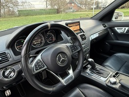Mercedes-Benz C63 AMG 2009s