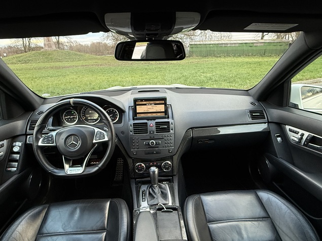 Mercedes-Benz C63 AMG 2009 
