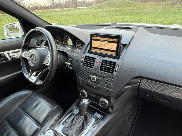Mercedes-Benz C63 AMG 2009 