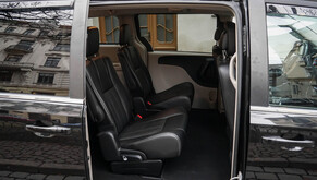 Lancia Voyager 2014s