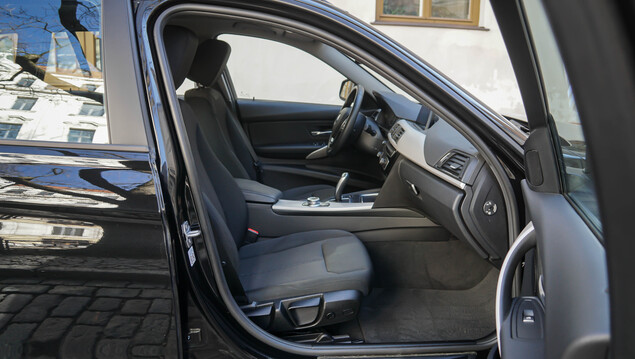 BMW 320 2018 