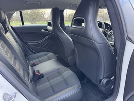 Mercedes-Benz CLA 180 2018s