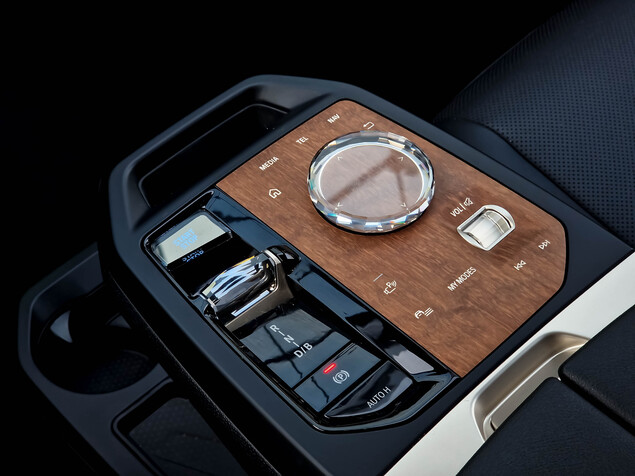 BMW IX40 2021 