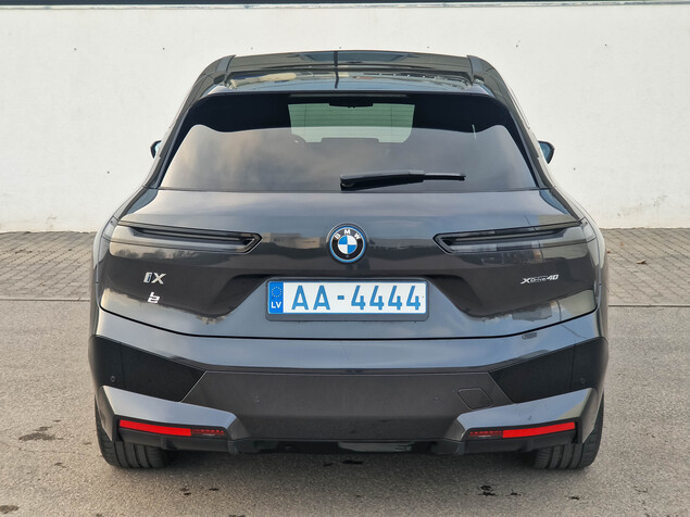BMW IX40 2021 