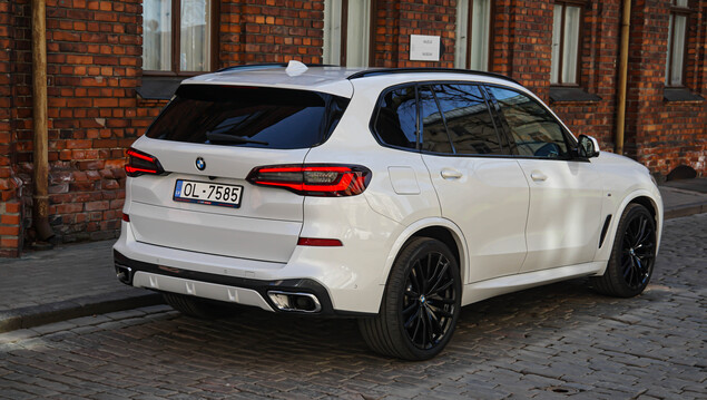 BMW X5 2021 
