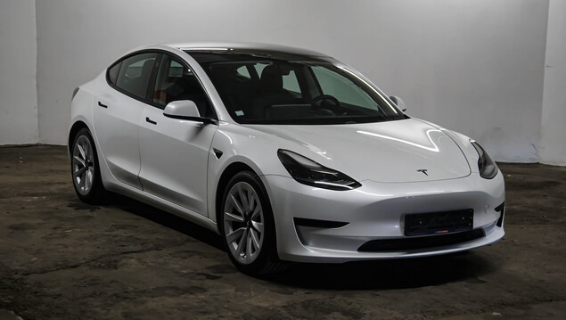 Tesla Model 3 2021 