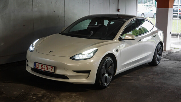 Tesla Model 3 2021 